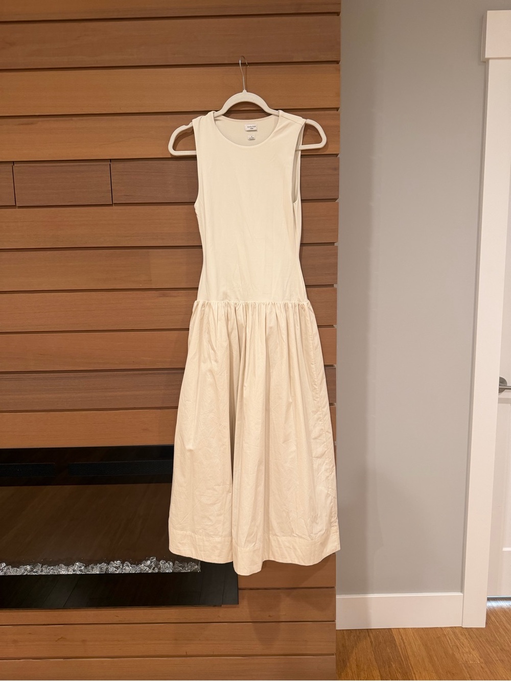 Aritzia Sleeveless Cream Midi Dress - Gathered Skirt